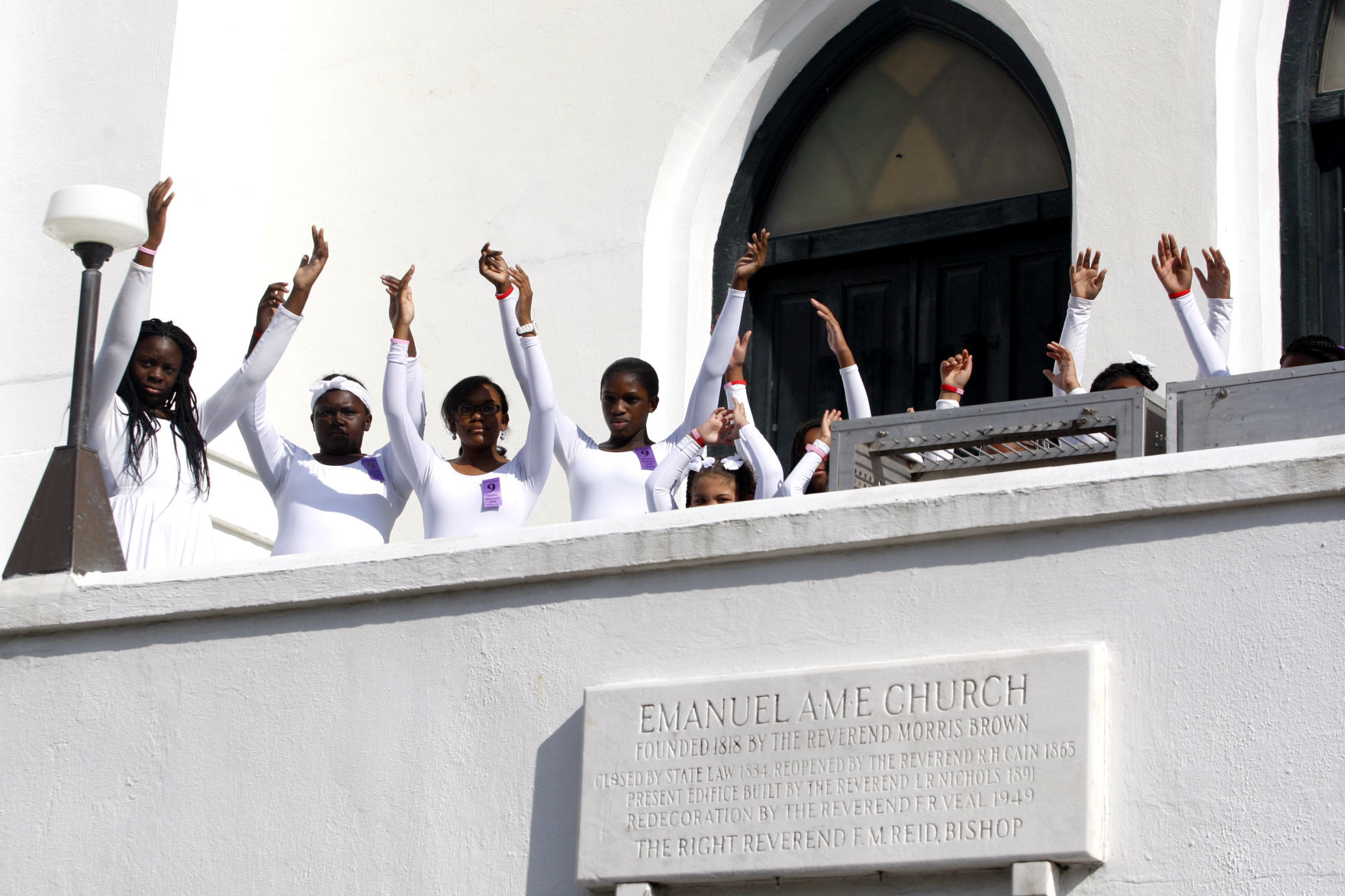 Praise_dancers.jpg (copy)